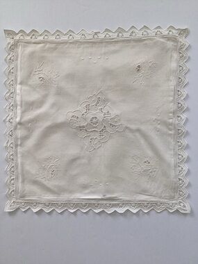Peking Handicraft Embroidered White Vintage-Style Linen Pillow Cover